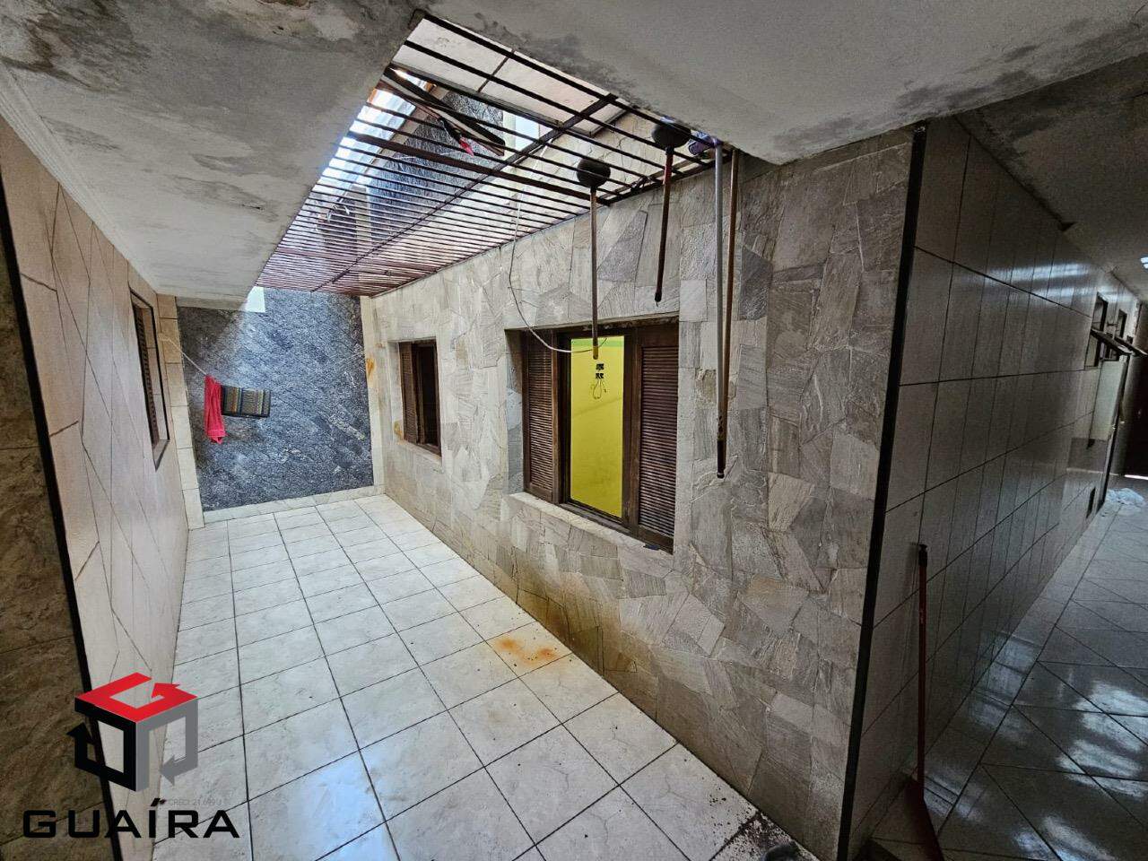 Sobrado à venda com 2 quartos, 198m² - Foto 10