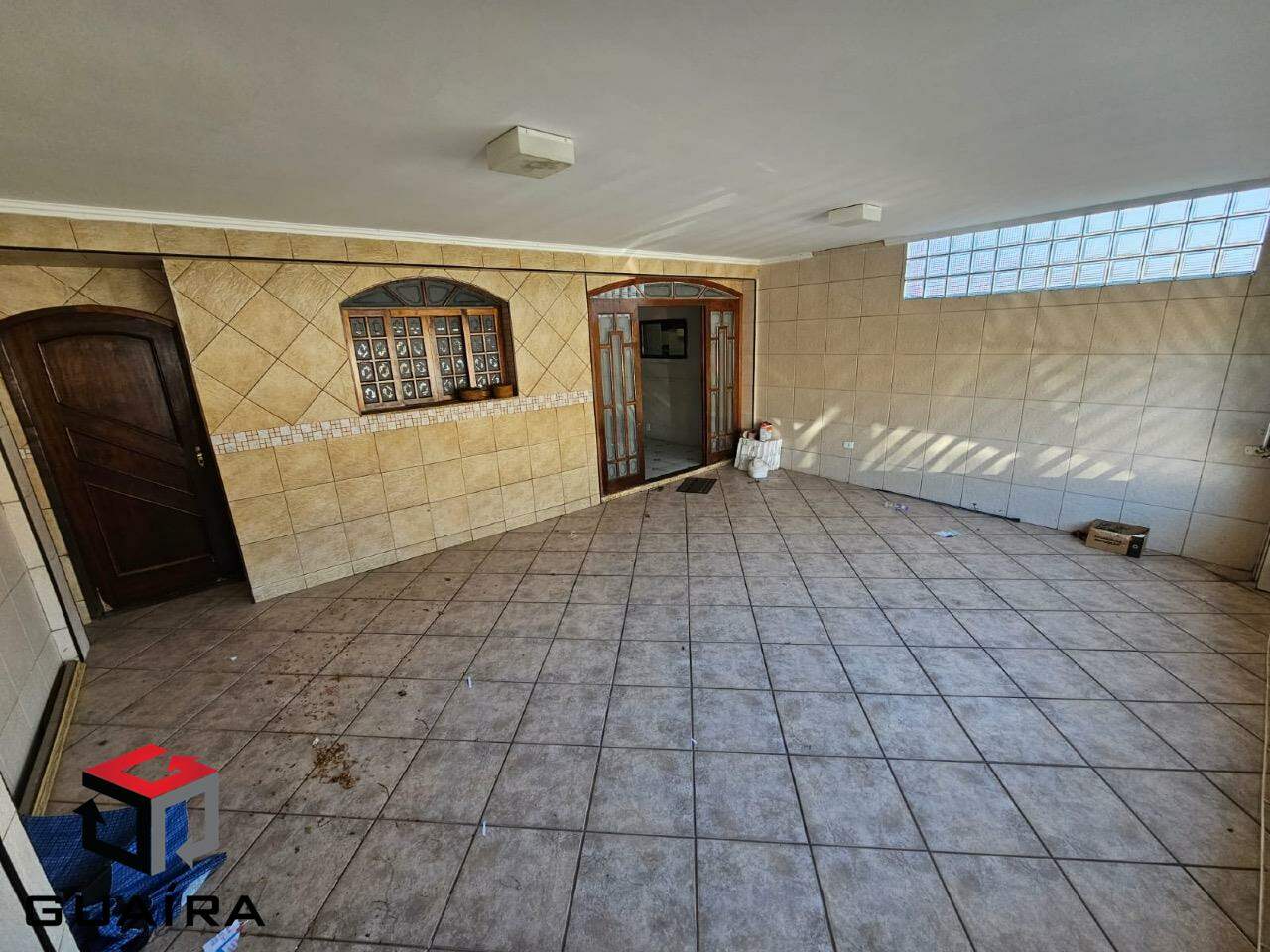 Sobrado à venda com 2 quartos, 198m² - Foto 1