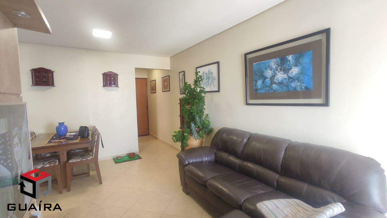 Apartamento à venda com 3 quartos, 70m² - Foto 1