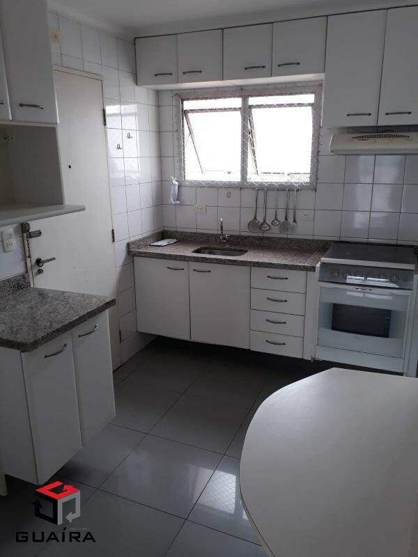 Apartamento à venda com 2 quartos, 65m² - Foto 2