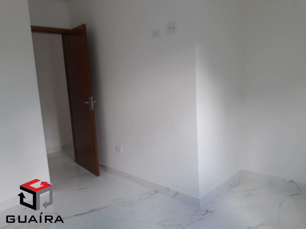 Apartamento à venda com 2 quartos, 72m² - Foto 4