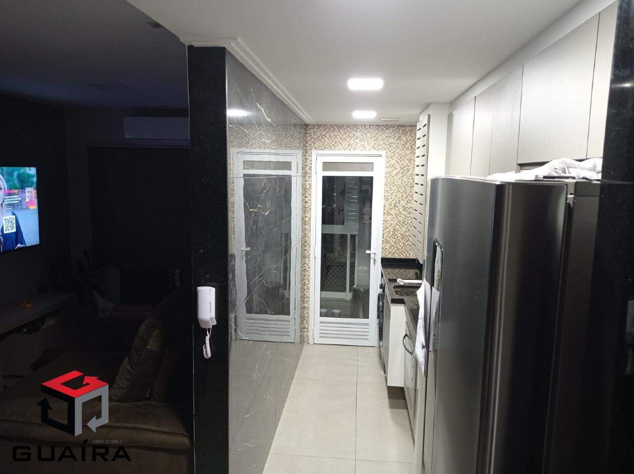 Apartamento à venda com 2 quartos, 62m² - Foto 5