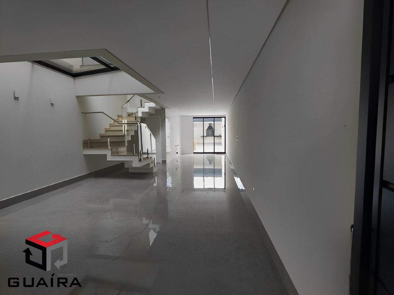 Sobrado à venda com 4 quartos, 200m² - Foto 4