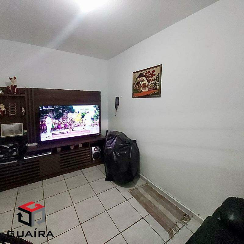 Casa à venda com 2 quartos, 114m² - Foto 2