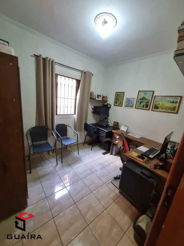 Sobrado à venda com 3 quartos, 244m² - Foto 11