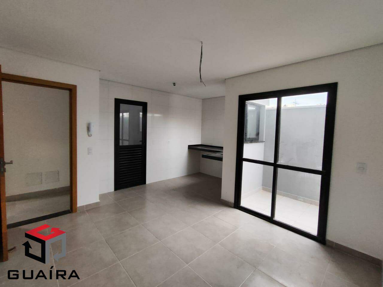 Apartamento à venda com 2 quartos, 44m² - Foto 2