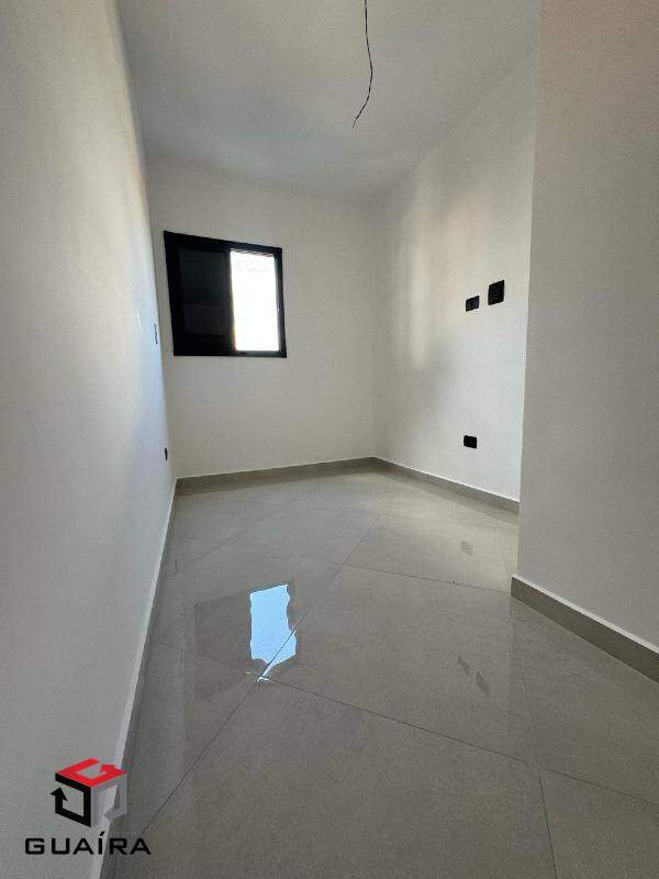 Apartamento à venda com 2 quartos, 62m² - Foto 4