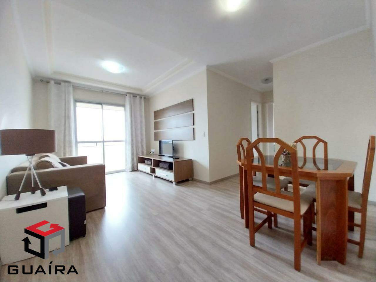 Apartamento à venda com 2 quartos, 64m² - Foto 1