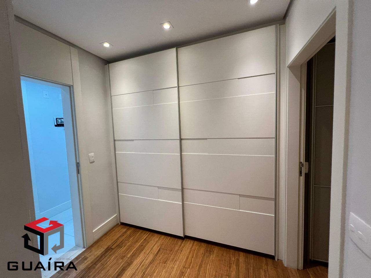 Apartamento para alugar com 4 quartos, 249m² - Foto 32