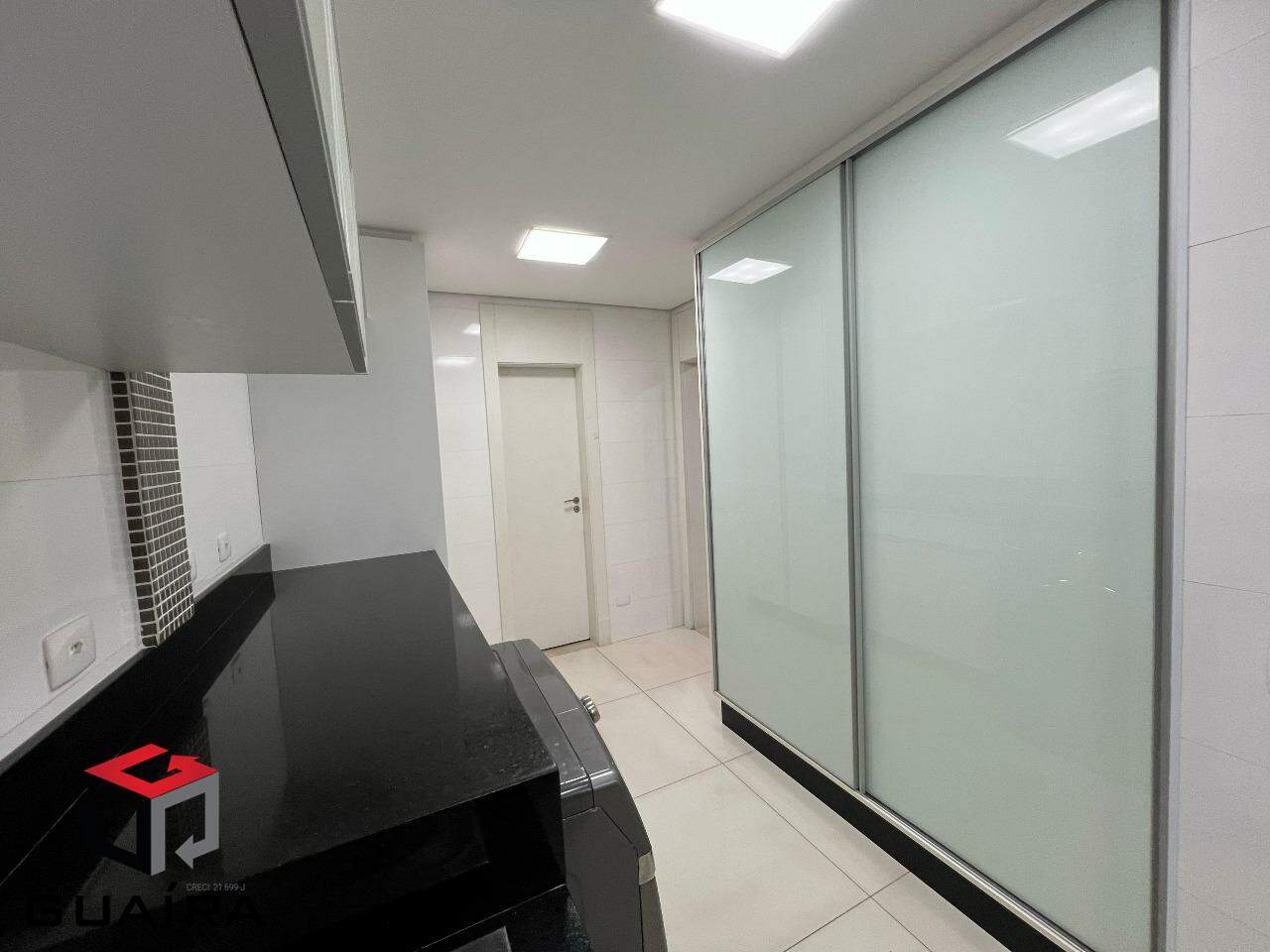 Apartamento para alugar com 4 quartos, 249m² - Foto 21