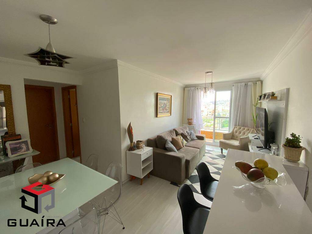 Apartamento à venda com 2 quartos, 62m² - Foto 3