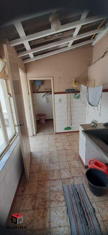 Sobrado para alugar com 3 quartos, 370m² - Foto 19