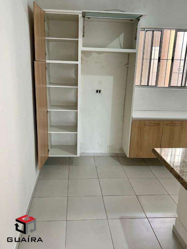 Sobrado à venda com 2 quartos, 132m² - Foto 4