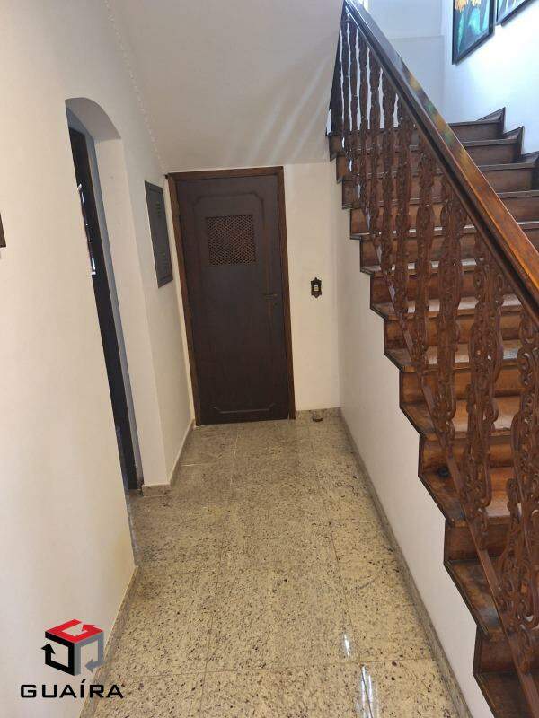 Sobrado para alugar com 4 quartos, 385m² - Foto 27