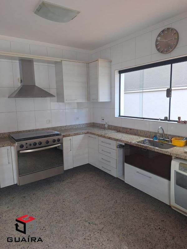 Sobrado para alugar com 4 quartos, 385m² - Foto 37