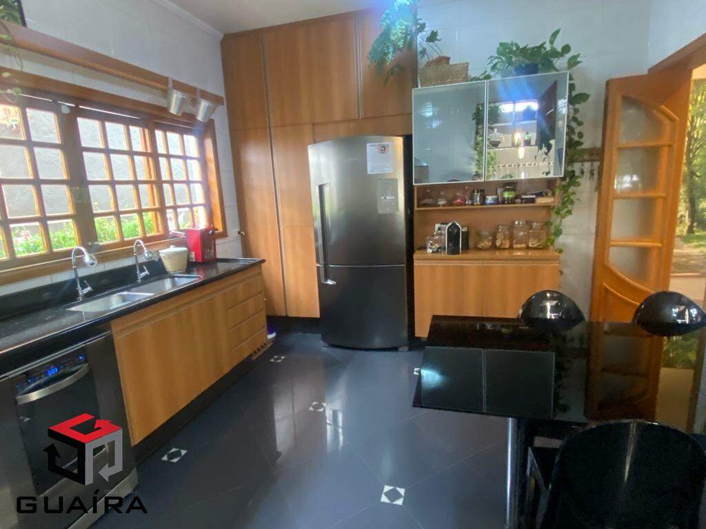 Sobrado à venda com 3 quartos, 340m² - Foto 13