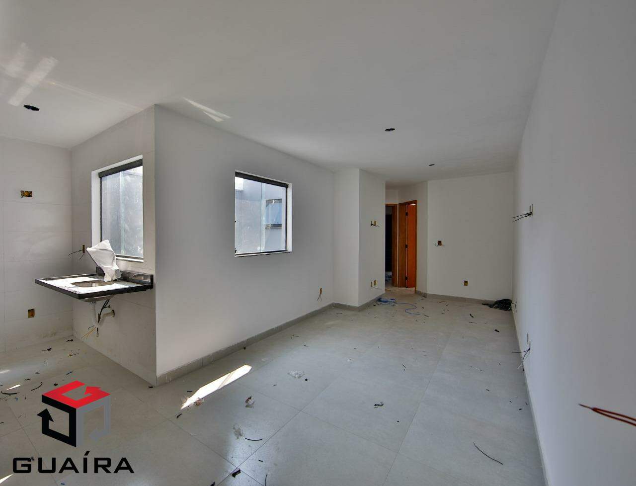 Apartamento à venda com 2 quartos, 60m² - Foto 2