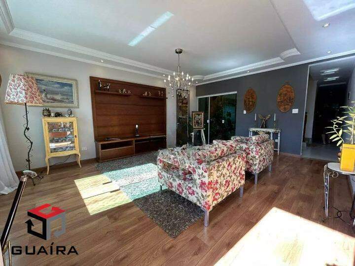 Sobrado à venda com 3 quartos, 269m² - Foto 2