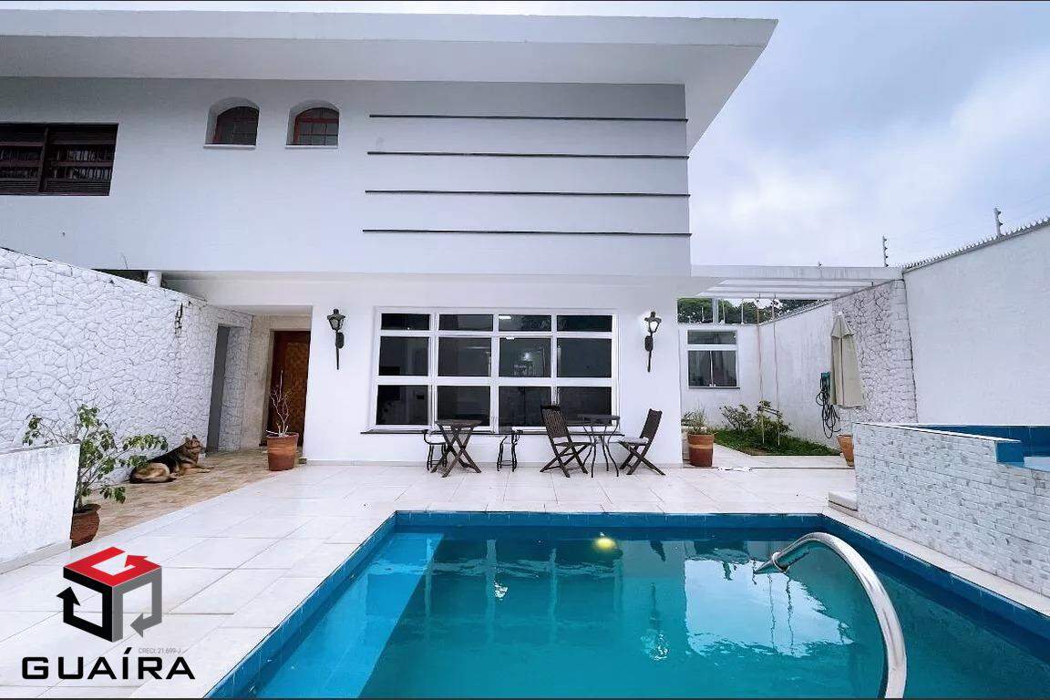 Sobrado à venda com 5 quartos, 600m² - Foto 1