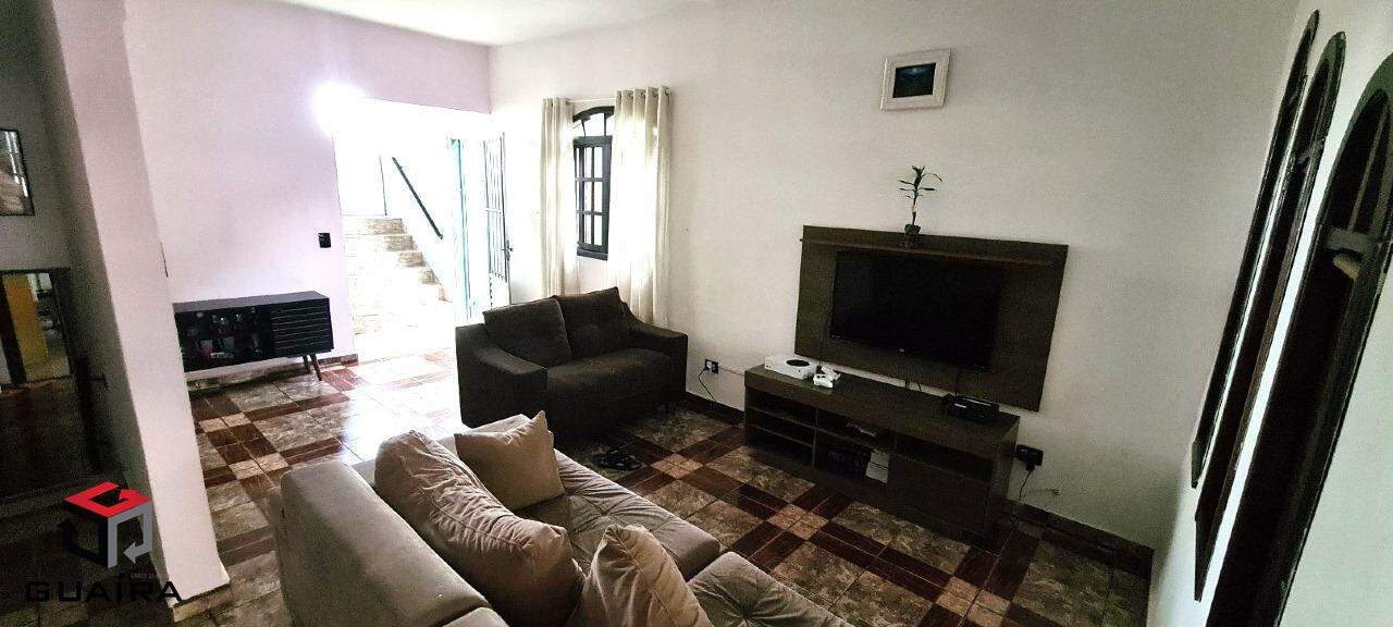 Casa à venda com 3 quartos, 200m² - Foto 3