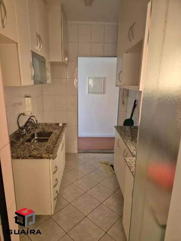 Apartamento para alugar com 3 quartos, 75m² - Foto 9