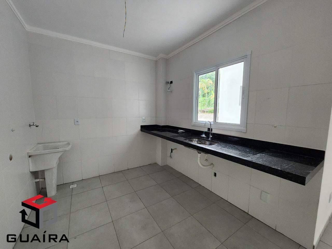 Apartamento à venda com 2 quartos, 58m² - Foto 3