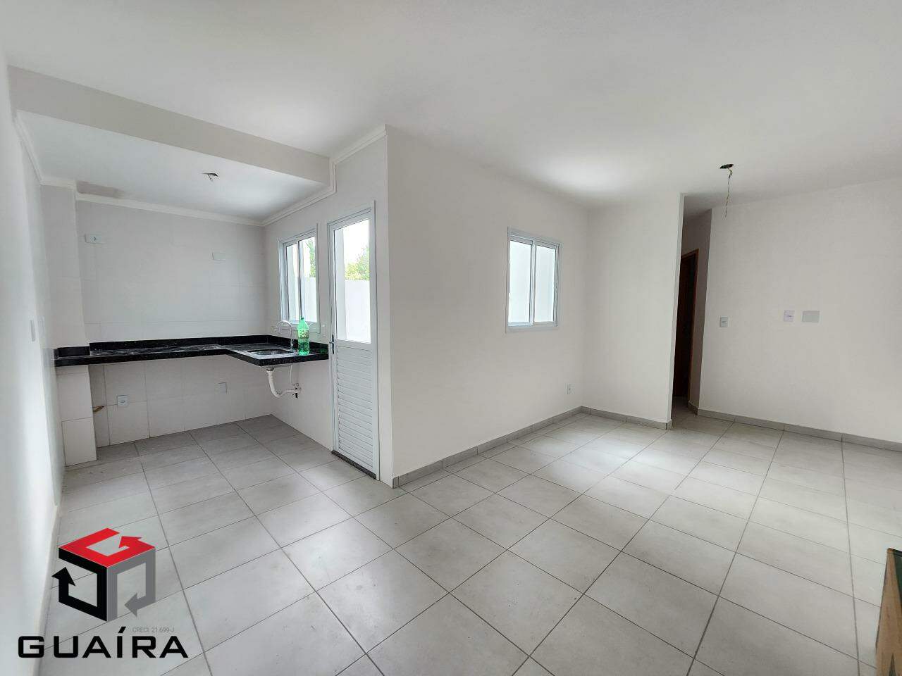 Apartamento à venda com 2 quartos, 56m² - Foto 3