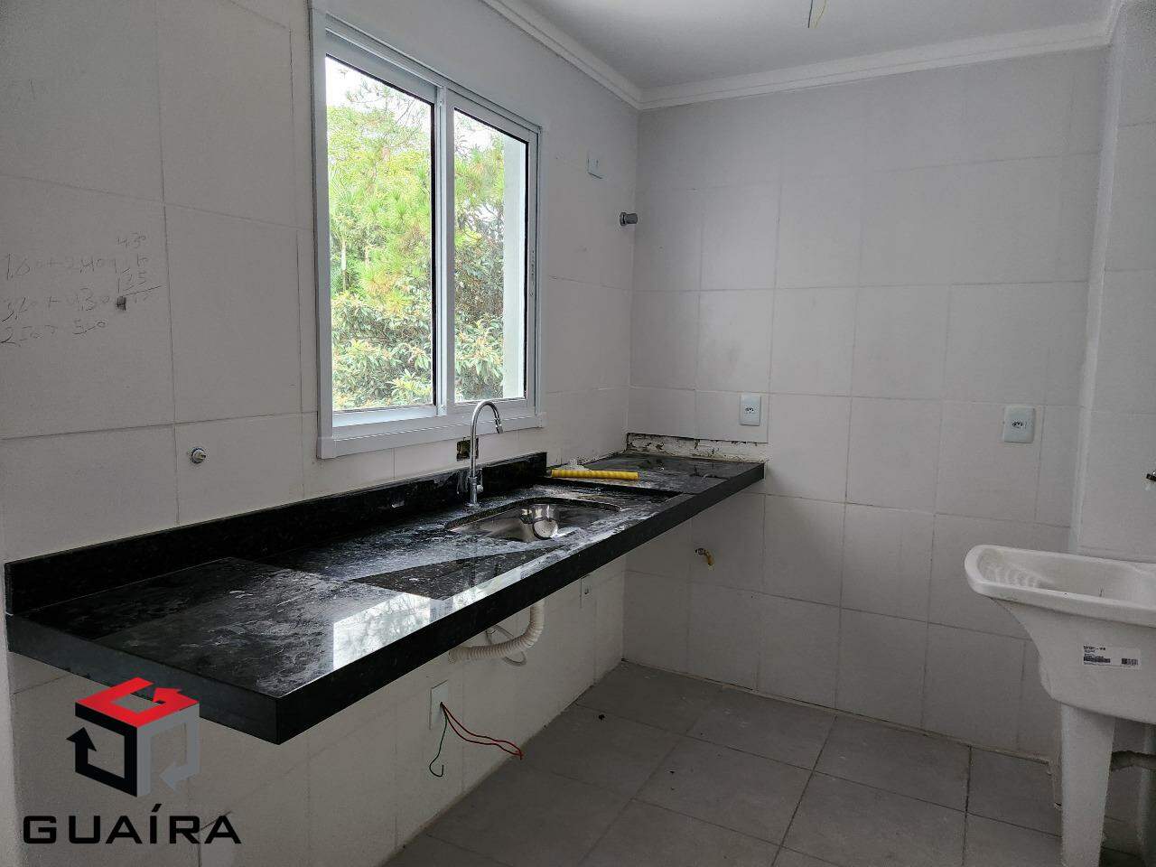 Apartamento à venda com 2 quartos, 56m² - Foto 3