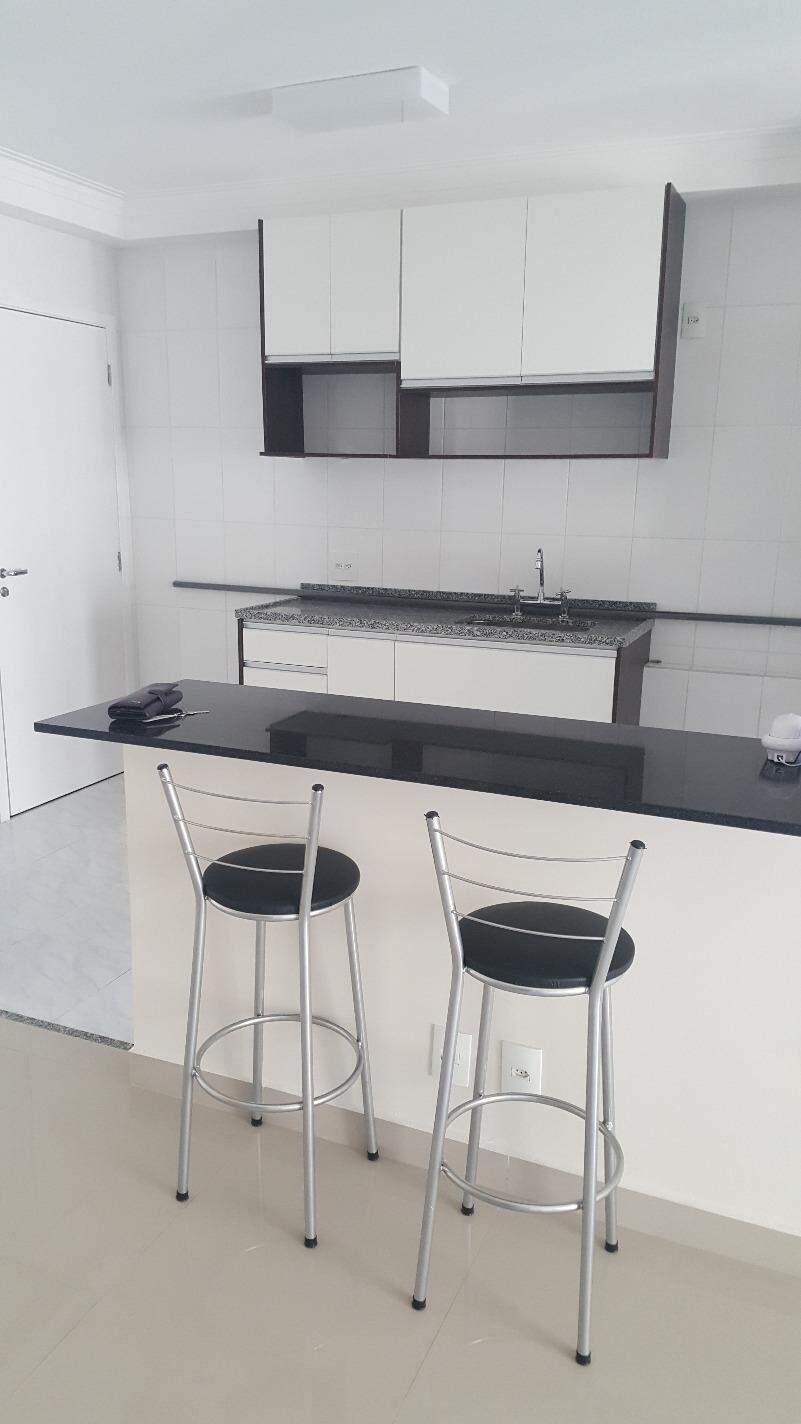 Apartamento para alugar com 3 quartos, 84m² - Foto 3