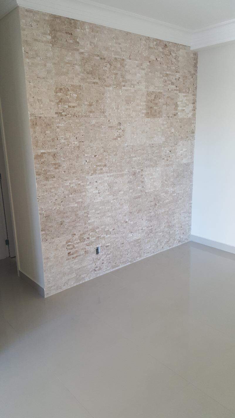 Apartamento para alugar com 3 quartos, 84m² - Foto 1