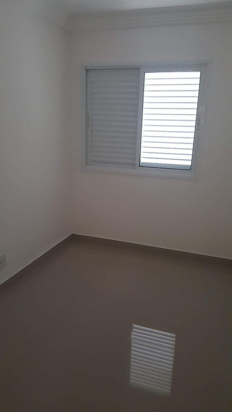 Apartamento para alugar com 3 quartos, 84m² - Foto 5