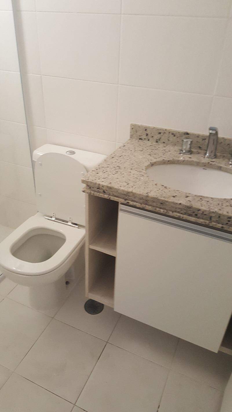 Apartamento para alugar com 3 quartos, 84m² - Foto 10