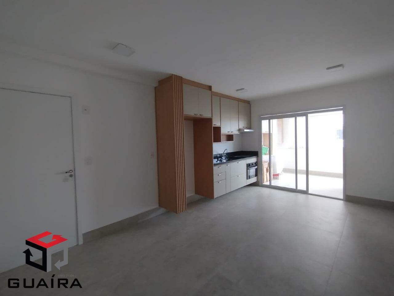 Apartamento à venda com 2 quartos, 67m² - Foto 3