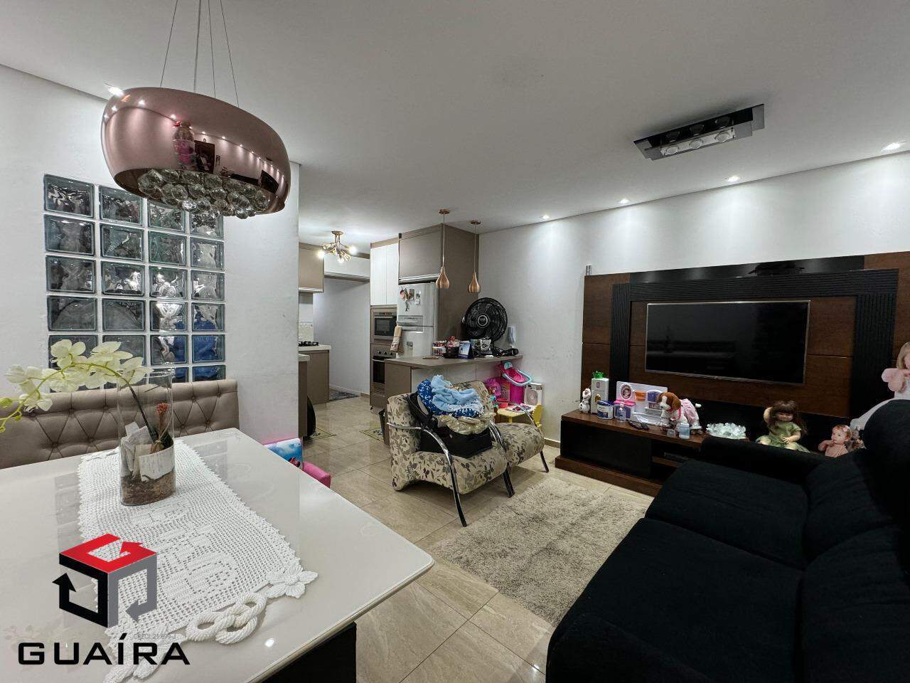 Apartamento à venda com 2 quartos, 77m² - Foto 1