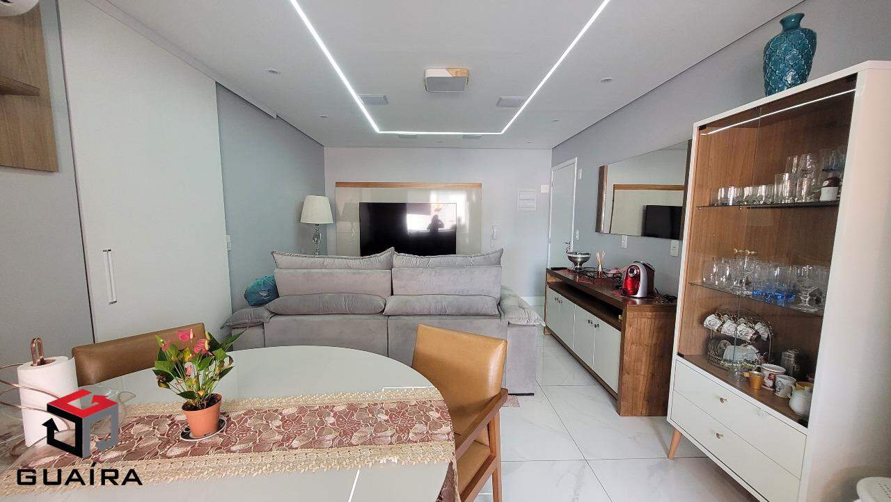 Apartamento à venda com 2 quartos, 67m² - Foto 4