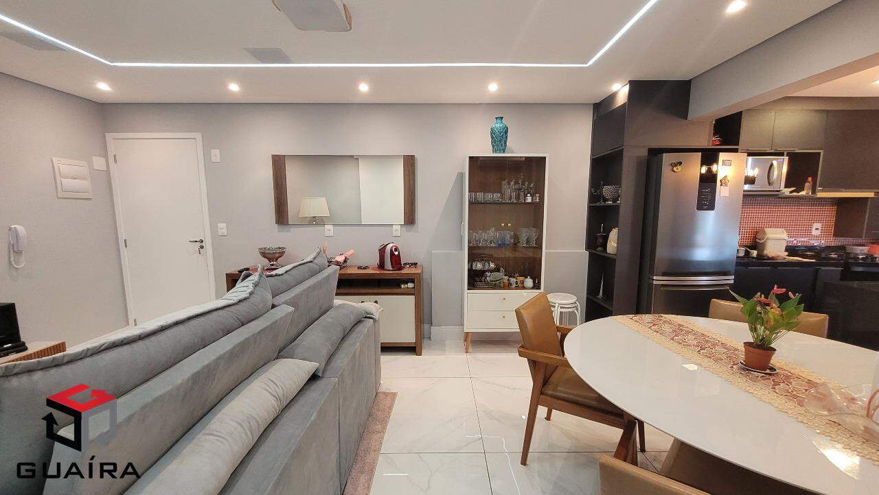 Apartamento à venda com 2 quartos, 67m² - Foto 1