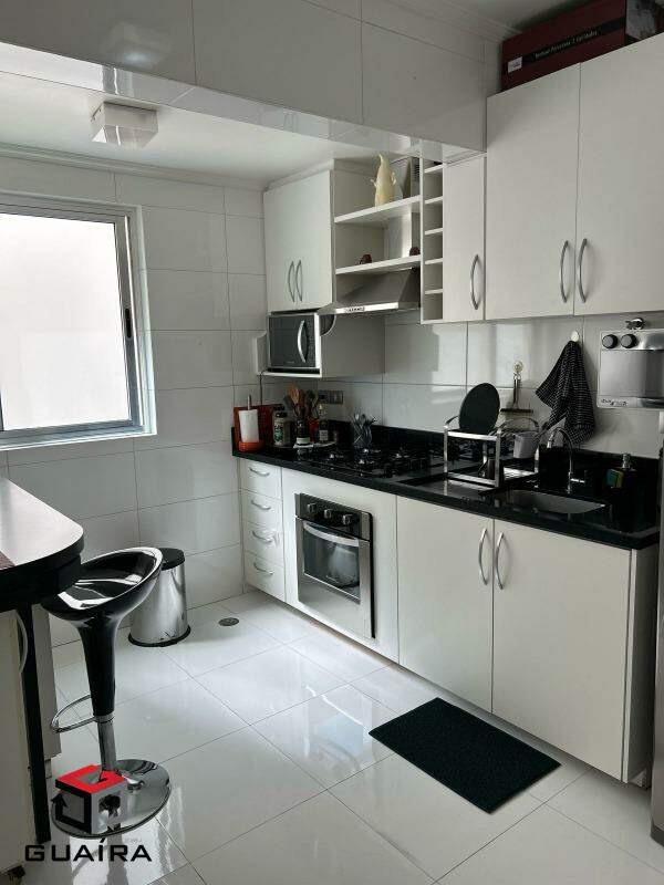 Apartamento à venda com 2 quartos, 68m² - Foto 11