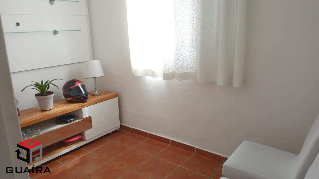 Casa à venda com 4 quartos, 147m² - Foto 2