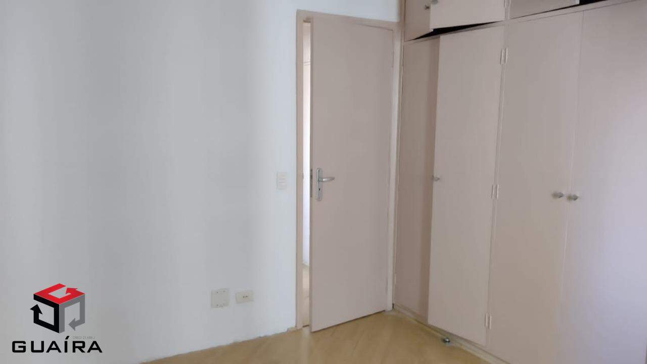 Apartamento à venda com 2 quartos, 75m² - Foto 2