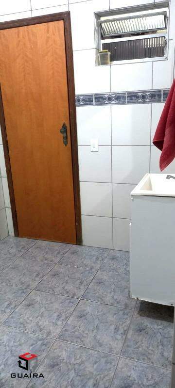 Sobrado à venda com 2 quartos, 190m² - Foto 17