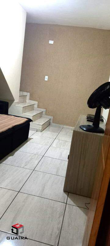 Sobrado à venda com 2 quartos, 190m² - Foto 3