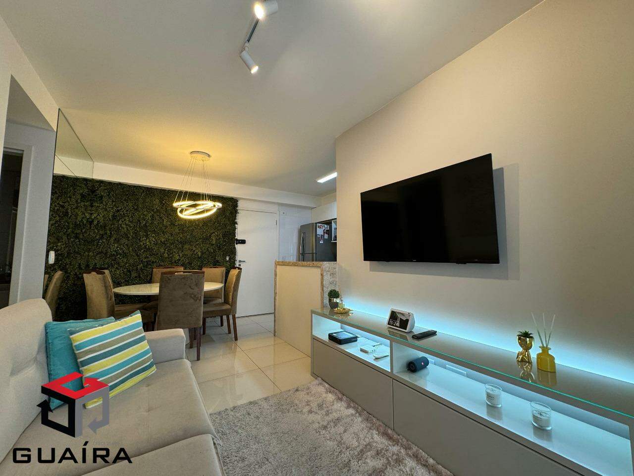 Apartamento à venda com 2 quartos, 63m² - Foto 3