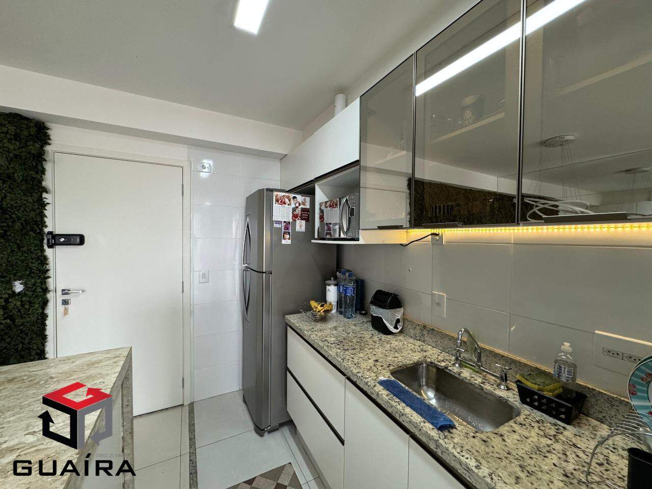 Apartamento à venda com 2 quartos, 63m² - Foto 15