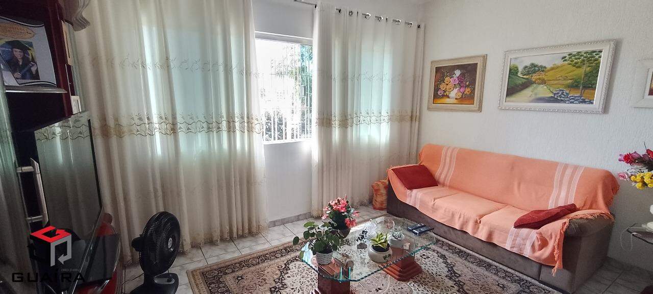 Casa à venda com 2 quartos, 170m² - Foto 2