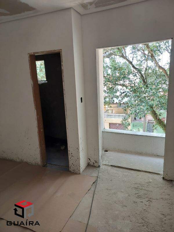 Apartamento à venda com 3 quartos, 75m² - Foto 2