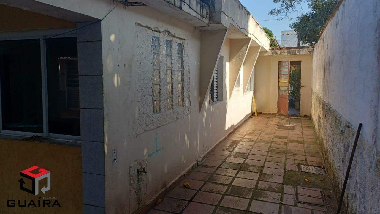 Terreno à venda com 1 quarto, 140m² - Foto 13