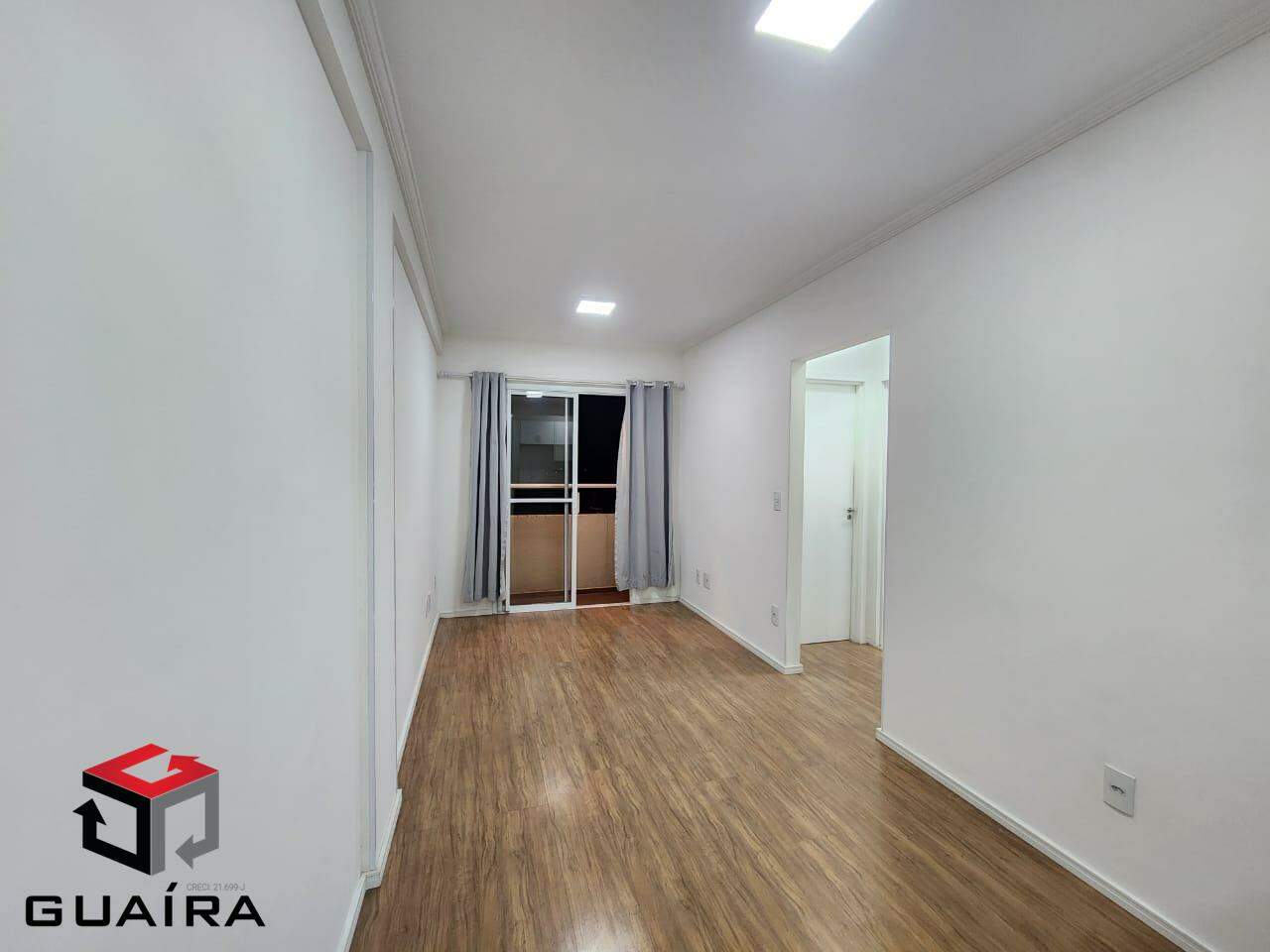 Apartamento à venda com 2 quartos, 50m² - Foto 2