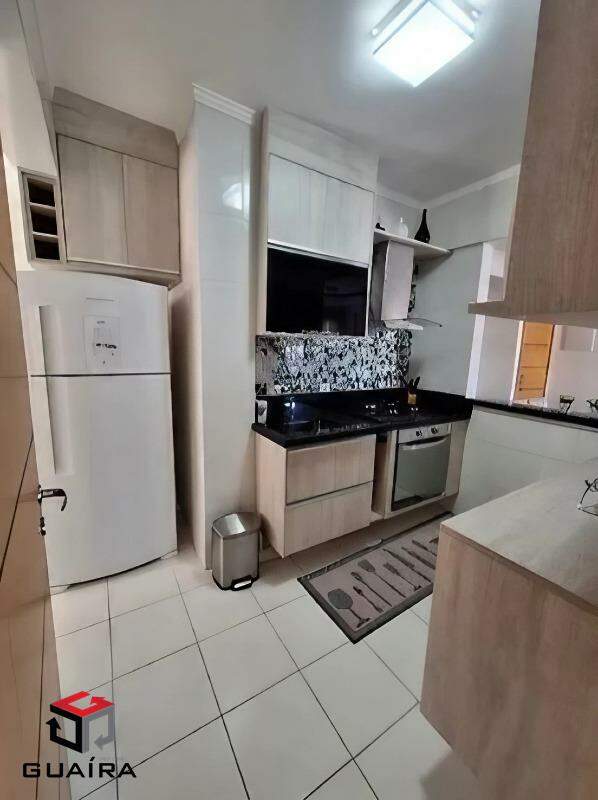 Apartamento à venda com 2 quartos, 60m² - Foto 4