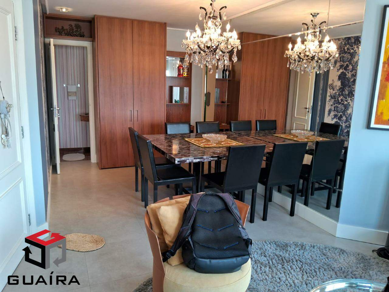 Apartamento à venda com 3 quartos, 180m² - Foto 2