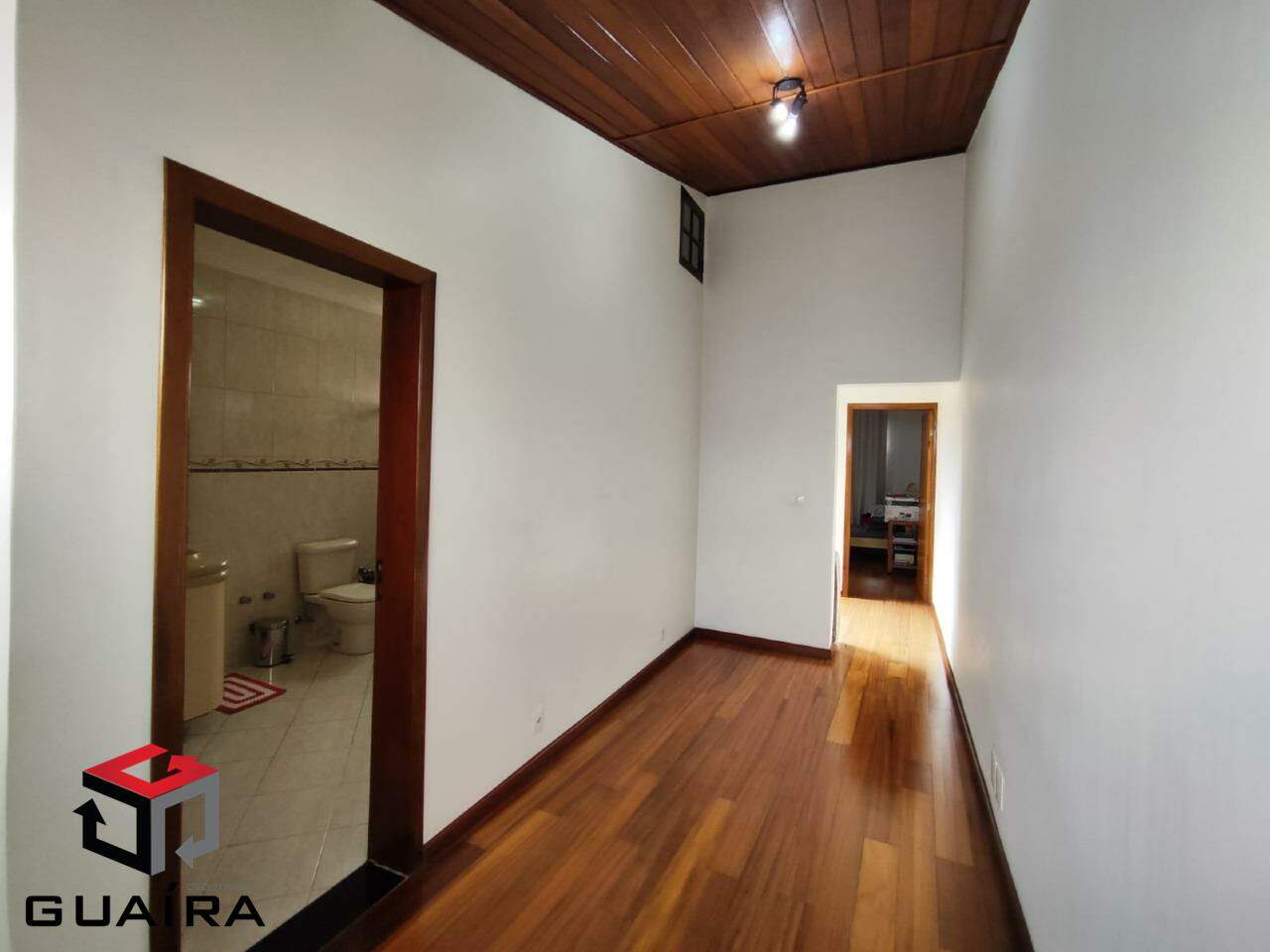 Sobrado à venda com 4 quartos, 250m² - Foto 17